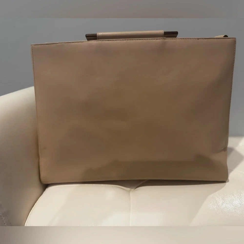 Ferragamo Handbag - Picture 4 of 12